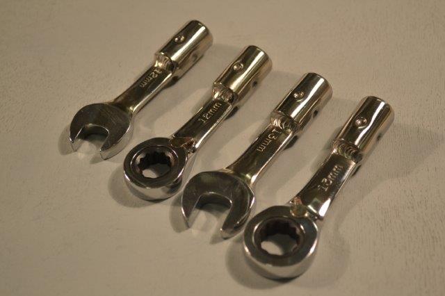 Reversible Ratcheting Medium Wrench Set – Metric